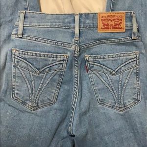 Levi's Jeans - Levi Jeans 721 High Rise Levi's Jeans - Levi Jeans 721 High Rise